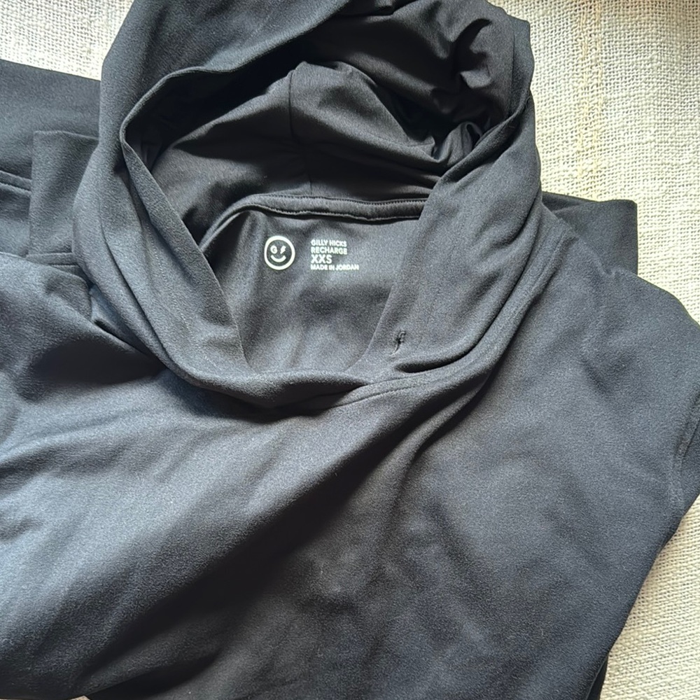 Gilly Hicks Black Crewneck Sweater